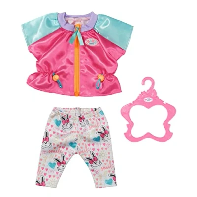 Imagen de BABY born Conjunto Casual Rosa para muñecas de 43 cm Incluye chaqueta, pantalones y percha Fácil manos pequeñas Fomenta la empatía las habilidades sociales Edad: 3+ años