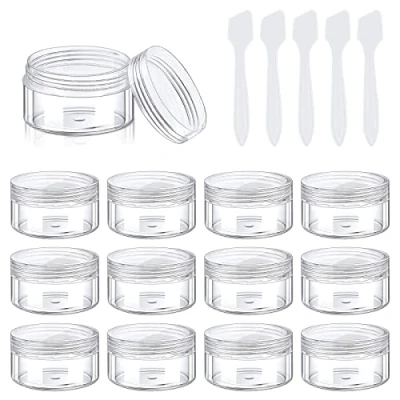 Imagen de Pinsheng 50 Piezas Envases para Cosmetica 5ml, Tarro de Crema Vacío Contenedores Cosmetico Tarros Plástico Cosmética Botes Pequeños con Espátulas Bálsamo Labial Loción Sombra Ojos