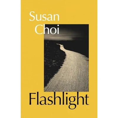 Imagen de Flashlight: The searing and immersive new novel about memory, identity family