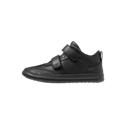 Imagen de Camper Pursuit Zapatos con cierre adhesivo para niños, Talla: 28, Black