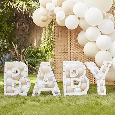 Imagen de Ginger Ray Letrero de mosaico con diseño globos Hello Baby Shower, color blanco