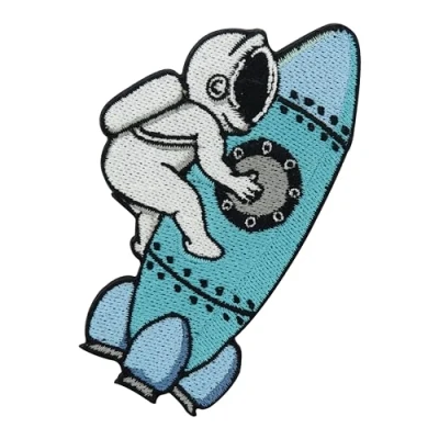 Imagen de Parche termoadhesivo con diseño de astronauta en cohete, nave espacial Finally Home