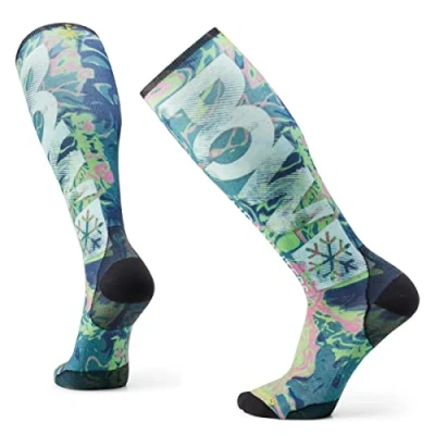 Imagen de Smartwool Ski Protect Our Winters POW Print Zero Cushion Merino Wool Over The Calf Socks para hombres y mujeres, Azul (Twilight Blue), Large