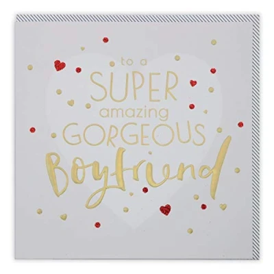 Imagen de Clintons: Tarjeta de cumpleaños con forma corazón grande y texto Boyfriend, 11 x 15 cm