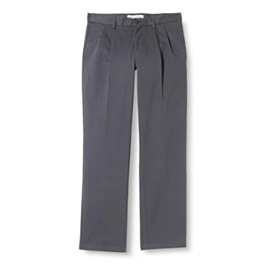 Imagen de Amazon Essentials Pantalón Chino Plisado, Resistente a Las Arrugas y de Corte clásico (Disponible en Tallas Grandes Largos Especiales) Hombre, Gris, 33W / 32L