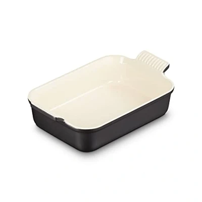 Imagen de Le Creuset Bandeja rectangular Heritage de cerámica gres, 26 cm, 2.4 L, Negro Onyx, 71102261400001
