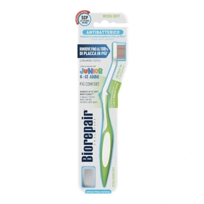 Imagen de Biorepair, cepillo de dientes juvenil, para niños 6 a 12 años, probado clínicamente, con cerdas suavidad media, forma curvada patentada, antibacteriano, elimina hasta un 100%