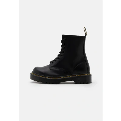 Imagen de Dr. Martens 1460 BEX 8 EYE BOOT Unisex Botines con cordones, Talla: 36, Black smooth Zapatos