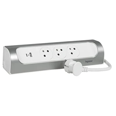 Imagen de LEGRAND Regleta de ángulo con 3 Tomas Superficie Tierra + Conector USB C A Instalación Horizontal o Vertical Cable 1 m Blanco y Aluminio