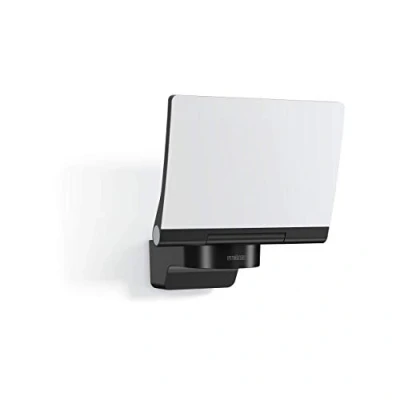 Imagen de Steinel XLED PRO 240 Foco LED, en color negro, con consumo de 19,3 W, luz blanca cálida 3000 K e intensidad 2124 lúmenes