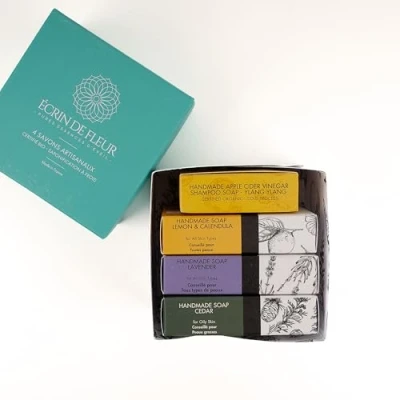 Imagen de Écrin de Fleur Paquete 4 jabones artesanales ecológicos certificados (Cedro 1x90g, Lavanda Limón y Caléndula Champú Ylang 1x55g)
