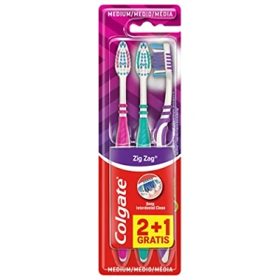 Imagen de Colgate ZigZag Cepillo de Dientes Dureza Media, Pack 3 Uds, Limpieza Interdental Profunda, Limpiador Lengua, Elimina Bacterias Causantes del Mal Aliento, Confort y Suavidad las Encías