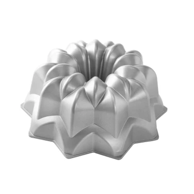 Imagen de Nordic Ware Bundt Tin Vintage Star Silver ø 26 cm / 2.4 Liters