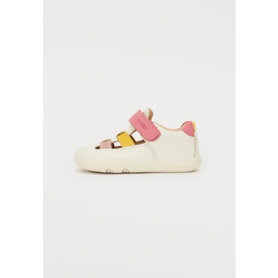 Imagen de Geox B STEPPIEUP Girl A, Zapatillas Bebé Niñas, White/Dk Pink, 22 EU