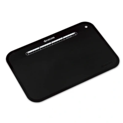 Imagen de Kyocera BB 100, Tabla de Cortar, plástico, Flexible, Ligero, Antideslizante, fácil Limpiar, Resistente al Calor hasta 100 C, incluida la medición para un Corte preciso, Negro