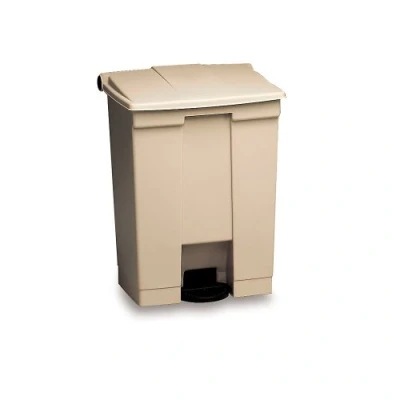 Imagen de Rubbermaid Commercial Products Step On 6144 Cubo de basura rectangular, plástico, capacidad 45.4 l, beige