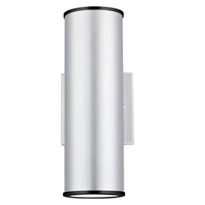 Imagen de Westinghouse iluminación 6579340 Aplique para exteriores Marius con bombilla LED regulable e bidireccional arriba/abajo, acabado niquelado brillante vidrio esmerilado