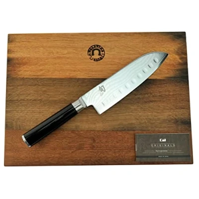 Imagen de Kai Shun Classic Juego de oferta Santoku ultra afilado (DM 0718) con hoja 18 cm + tabla madera 25 x 15