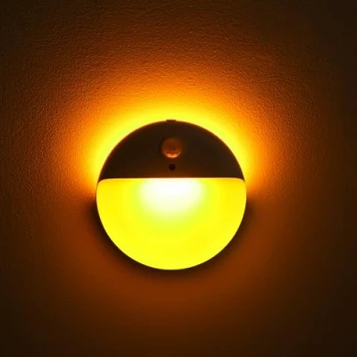 Imagen de YUNLEX Paquete de 2 luces nocturnas ámbar con sensor movimiento, fuentes luz, 3 modos armario alimentadas por pilas, se pegan en cualquier lugar