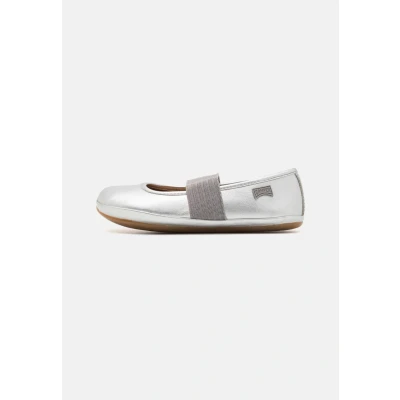 Imagen de Camper Right KIDS Bailarinas con hebilla para niños, Talla: 28, Rebound silver Zapatos