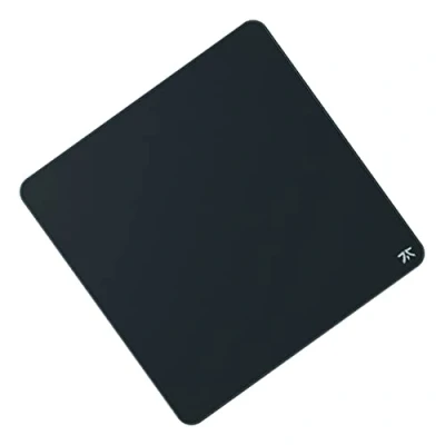Imagen de Fnatic Dash XL Alfombrilla de ratón extendida para Juegos Esports con Bordes cosidos y Base Goma Antideslizante, Superficie rápida (tamaño XL, Negro, Tejido híbrido) 475 x 3 mm