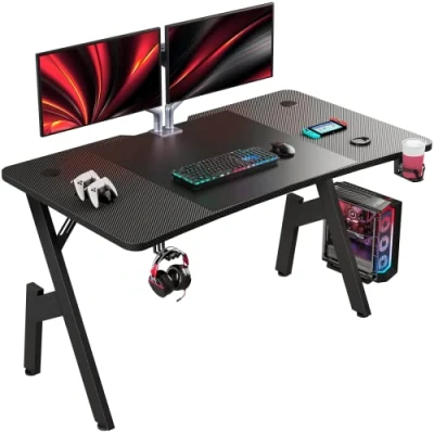 Imagen de HLFURNIEU Mesa Gaming 140 x 60 cm, Escritorio Ergonómica, Gamer de Fibra Carbono, para Ordenador con Portavasos y Gancho Auriculares, Negro