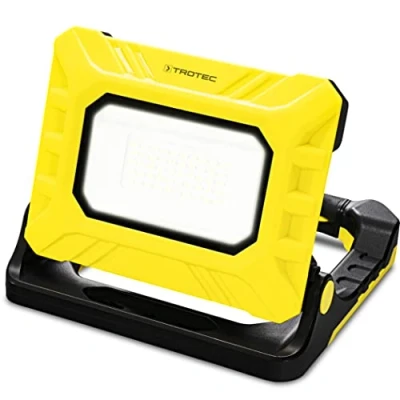 Imagen de TROTEC Lámpara de trabajo con batería PWLS 15 20V recargable alto brillo (2.000 lúmenes) asa transporte es ajustable en 90 8 posiciones