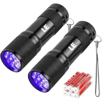 Imagen de LEPRO Linterna Ultravioleta 9 LED, 395nm UV con Luz Negra, Flashlight para Detectar Manchas de Orina y Mascota, Billetes, 3*AAA Pilas Incluidas [2 Pack]
