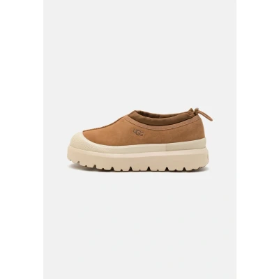 Imagen de UGG Tasman Weather Hybrid Zapatillas, Hombre, Talla: 42, Chestnut/whitecap Zapatos
