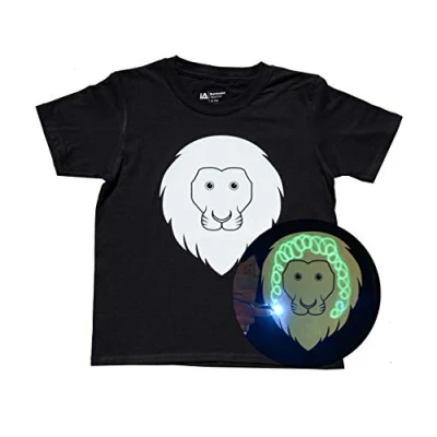 Imagen de Illuminated Apparel Camiseta con diseño Interactivo luz Que Brilla en la Oscuridad (León, 7 8 años)