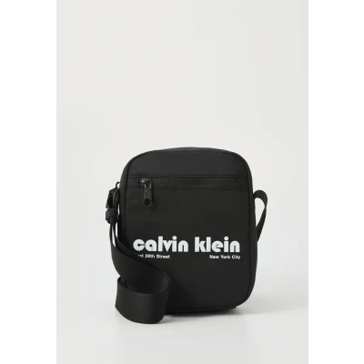 Imagen de Calvin Klein Jeans Graphic Reporter Bandolera, Hombre, Talla: One Size, Black