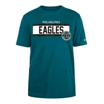 Imagen de GREEN BAY PACKERS New Era Cap NFL Camiseta Regular de Tinta Alta Densidad Serigrafiada Frontal gráfico Original del Equipo, Color Unisex Verde Oscuro