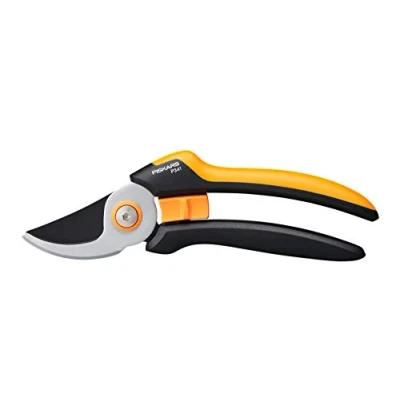 Imagen de Fiskars Tijeras de jardín Bypass L, Solid, P341, Para ramas frescas y ramitas, Recubrimiento antiadherente, Cuchillas acero inoxidable, Longitud: 20,5 cm, Negro/Naranja, 1057164