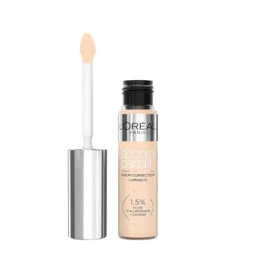 Imagen de L&#039;Oréal Paris Sérum Corrector Iluminador, Cobertura Media, Acabado Radiante, con 1,5% Ácido Hialurónico y Cafeína, Accord Parfait, Tono 2R, 10ml