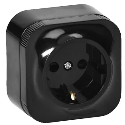 Imagen de Miratic Enchufe Pared Schuko Toma de Corriente IP20 Superficie Negro 16A/230VAC Duradero y Seguro para Uso Doméstico Comercial