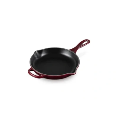 Imagen de LE CREUSET Signature 20182239490422 Sartén de hierro fundido esmaltado con mango auxiliar y dos labios vertido, 23 cm, granate