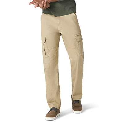 Imagen de Wrangler Authentics Men&#039;s Stretch Cargo Pant, Olive Drab, 38W x 32L