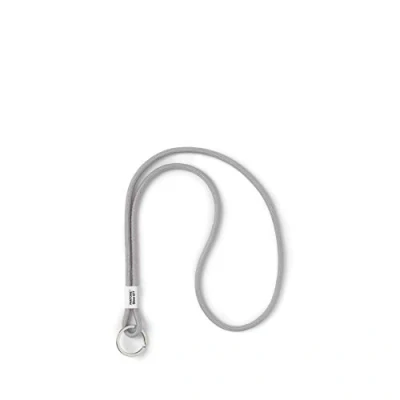 Imagen de Pantone Design Key Chain Short Llavero robusto y colorido corto plata 877