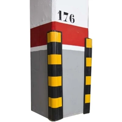 Imagen de PARKING FACIL Protector de Esquina Goma para Aparcamientos y Almacenes Color: Negro Amarillo Tamaño: 80 x 10 cm Incluye Tornillería 1 Unidad