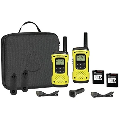 Imagen de Motorola Walkie Talkie Talkabout T92 Funcionalidad Easy Paring Alcance hasta 10km Resistente al Agua y Polvo IP67 Batería 17 Horas USB C