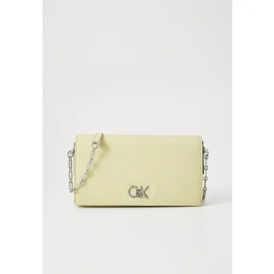 Imagen de Calvin Klein LOCK MINI Chain BAG Bandolera, Mujer, Talla: One Size, Parsnip