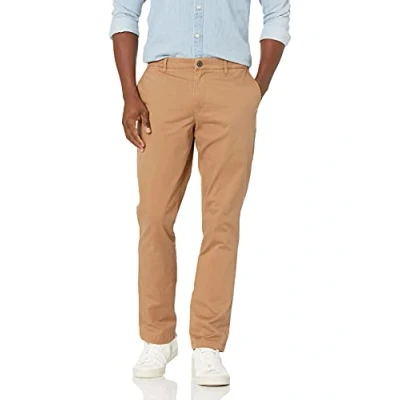 Imagen de Amazon Essentials Pantalón Chino Elástico, Cómodo, Lavado y de Ajuste Deportivo (Previamente Goodthreads) Hombre, Marrón Caqui, 35W / 32L