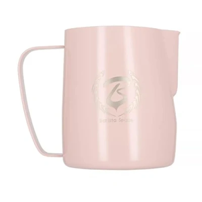 Imagen de Barista Space Jarra de leche plateada pulida, ideal para latte art con boquilla precisa, ligera y manejable, recomendada por campeones del mundo, color rosa plateado, 600 ml