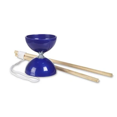 Imagen de BuitenSpeel B.V. BS Toys Diabolo Juguete de Circo Juego Coordinación para Exteriores Adecuado Niños Desde 6 Años Palos Madera Plato Azul Malabares 43 x 11 18 cm