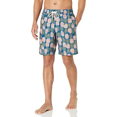 Imagen de Amazon Essentials Bañador con 23 cm de Pernera, Corte Holgado y Secado Rápido colores interrumpidos Hombre, Azul Marino Melocotón Estampado Piñas, XXL