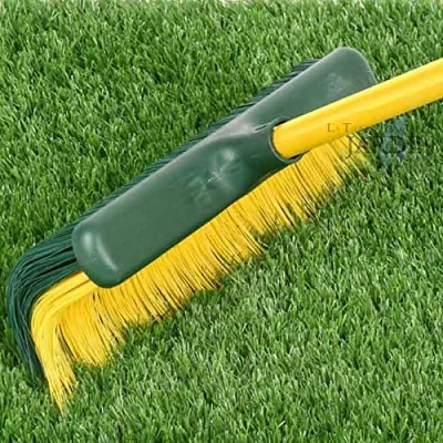Imagen de Suinga Cepillo + Mango Extensible de 0,8 a 1,4 m para Barrer CESPED Artificial. Producto Adaptado Cualquier Tipo césped, Amarillo