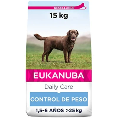 Imagen de EUKANUBA Daily Care Alimento seco para perros adultos de raza grande, receta control peso con pollo fresco, bajo en grasa, 15 kg
