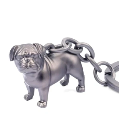 Imagen de Llavero perro Pug BUDDY porta llaves TROIKA, regalo para los amantes de perros, hecho metal fundido 3D con llavero, cromado mate, color gunmetal original, oscuro, 8 x 3,5 1,4 cm