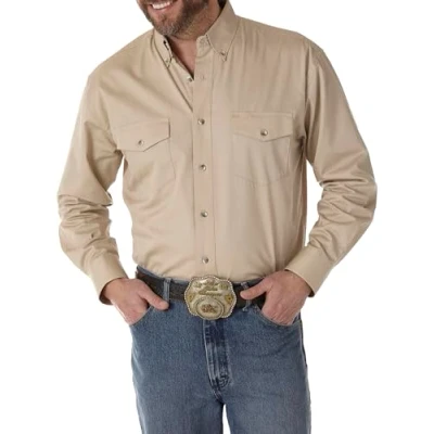 Imagen de Wrangler Men&#039;s Painted Desert Basic Shirt, Tan, Medium