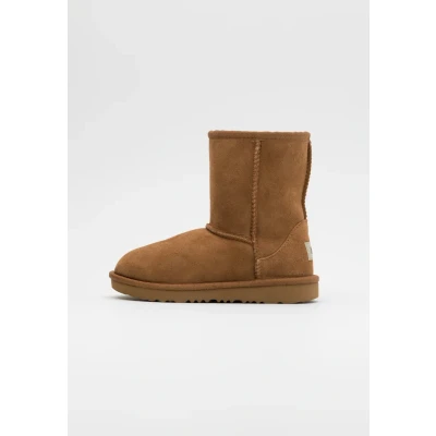 Imagen de UGG Classic II Unisex Botines para niños, Talla: 33.5, Chestnut Zapatos